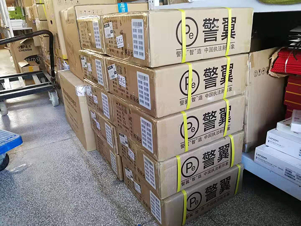 执法仪 